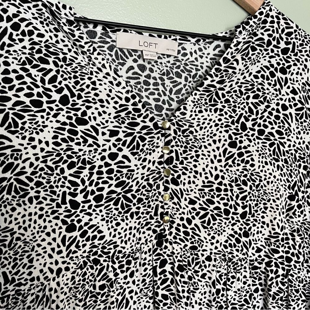 NWT Loft‎ Tiered Midi Dress in Black and White Animal Print Size XS Petite - Picture 4 of 9